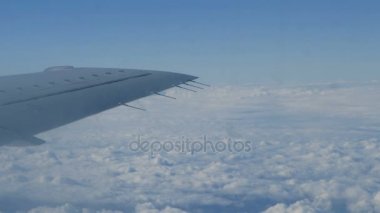 uçan jet uçak