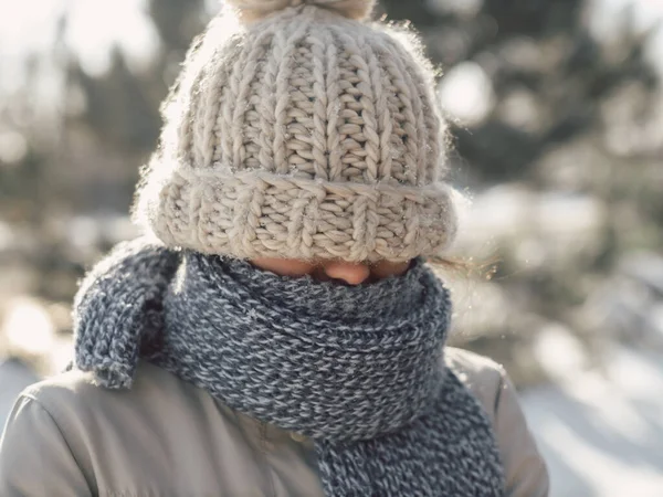 Portret kobiety w zimie — Zdjęcie stockowe