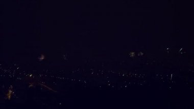 Bir Gece Şehrinde Havai fişek Kutlaması