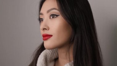 Asyalı Kadın Güzellik Yüzü Kapalı Stüdyo Portresi