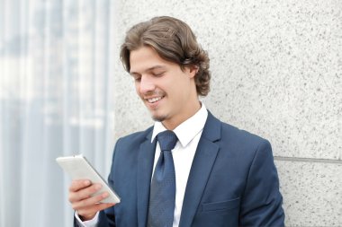 tablet ile işadamı