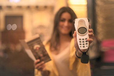 garip telefonunu kadınla