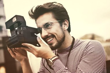 kameralı adam