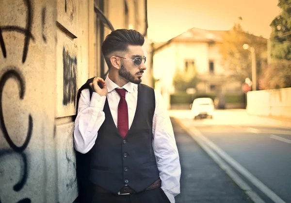 Retrato de un hombre elegante — Foto de Stock