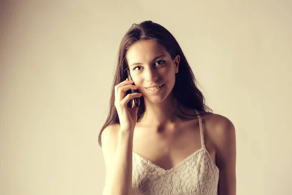 Mulher com telefone — Fotografia de Stock