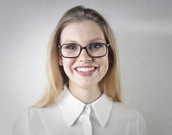 Mujer de negocios sonriente — Foto de Stock