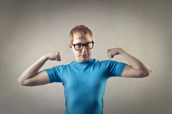 Jonge, nerd kerel — Stockfoto