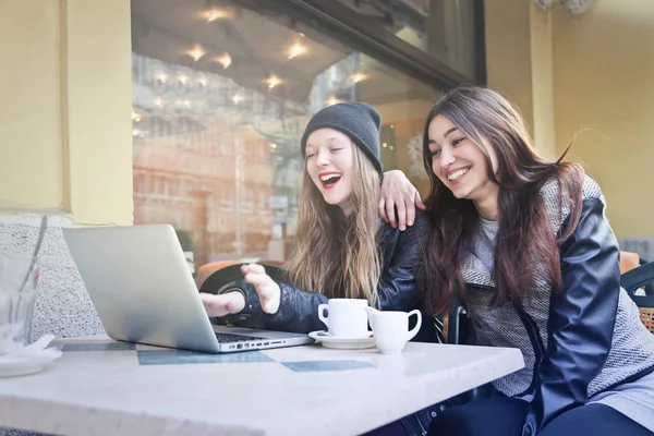 Girl friends in cafe — Stock Photo, Image