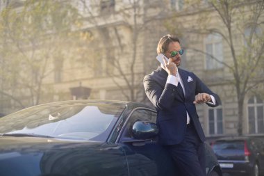 İş adamları her zaman acele ediyorsun