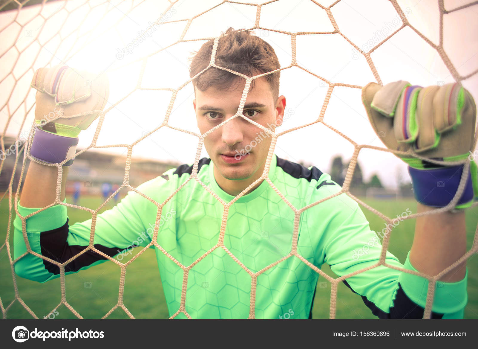 Goal keeper man being focused Stock Photo by ©olly18 156360896