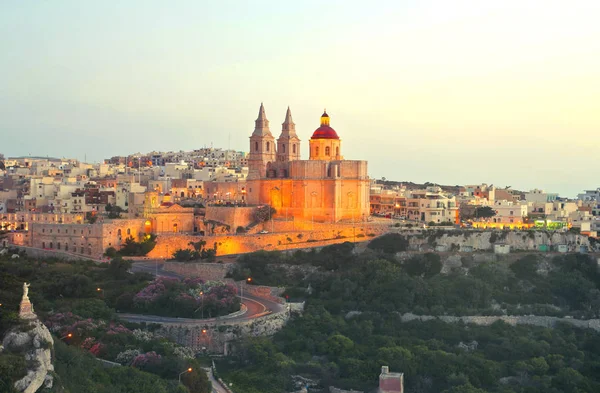 Landscape of Malta at sunset — Stock Photo, Image