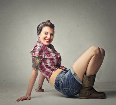 Pin-up kadın Studio içinde poz