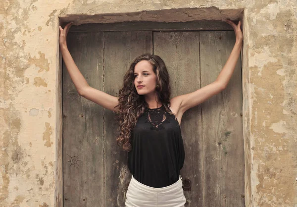 Portrait Caucasian Girl Front Old Door — Stock Photo, Image