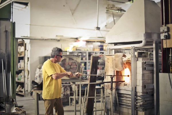 Handwerker Bei Der Arbeit Labor — Stockfoto