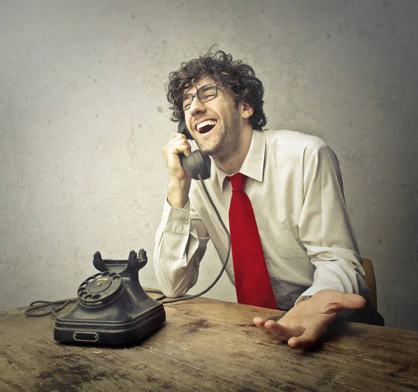 Hombre Usando Teléfono Vintage —  Fotos de Stock