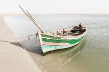 Beach kumulları ve tekne ile. Yüksek anahtar, Instagram duygu IMAG