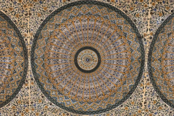 Beautiful Intricate Geometric Islamic Design Architectural Ceiling Detail Bahia Palace — Stock Photo, Image