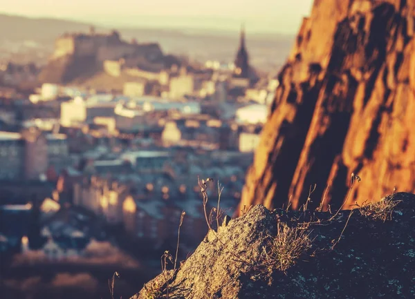 Retro Edinburgh At Dusk — Stock Photo, Image