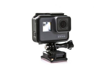 GoPro Hero 5 siyah eylem kamera beyaz bir arka plan üzerinde