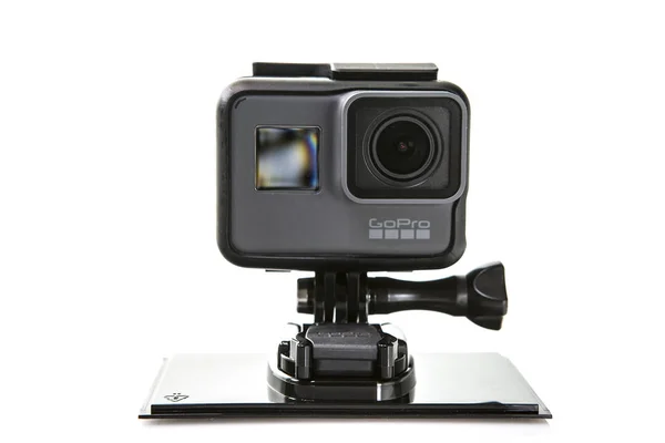 Gopro hero 5 schwarze Action-Kamera auf weißem Hintergrund — Stockfoto