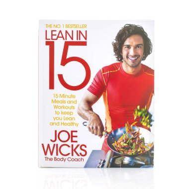 Swindon, İngiltere - 11 Kasım 2017: Joe Wicks 15 yemek kitabı yalın