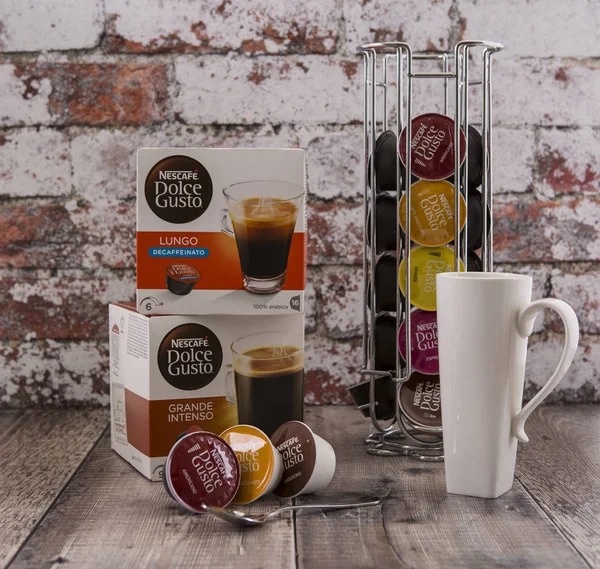 Swindon Verenigd Koninkrijk December 2017 Nescafe Dolce Gusto Koffie Pod — Stockfoto