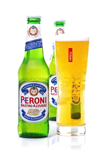 Botellas de cerveza Peroni — Foto de Stock