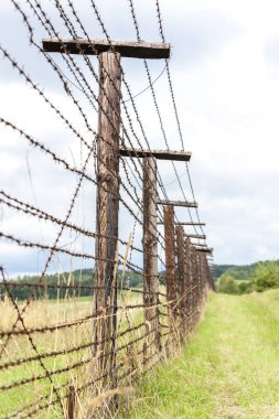 demir perde, Cizov kalıntıları