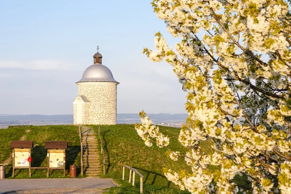 Kapelle in der Nähe von velke bilovice — Stockfoto