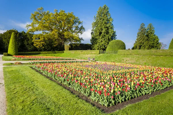 Jardín de Lednice Palace — Foto de Stock
