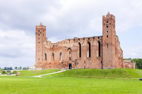 Руины замка в Радзыне Челминский, Куявия-Померания — стоковое фото