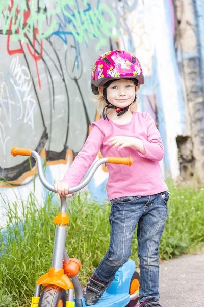 Little Girl Scooter — Stock Photo, Image