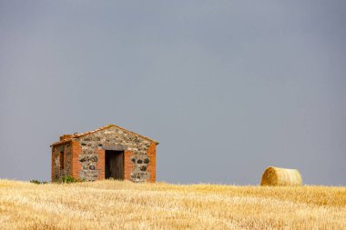 Orta Burgundy 'deki eski ev, heystack, Fransa