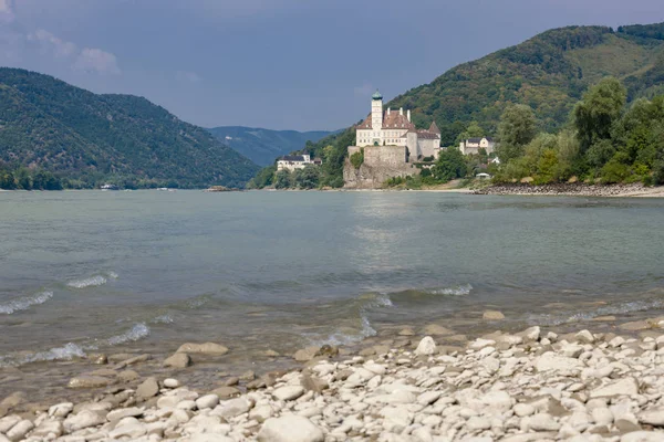 Castelo de Schonbuhel, rio Danúbio no vale de Wachau, Áustria — Fotografia de Stock
