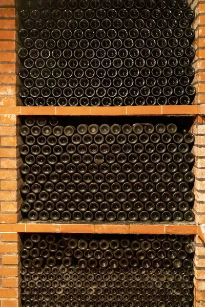 Alter Weinkeller in Volkany bei Villany, Ungarn — Stockfoto