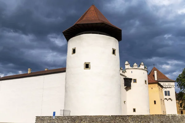 Castillo en Kezmarok towny, Eslovaquia — Foto de Stock