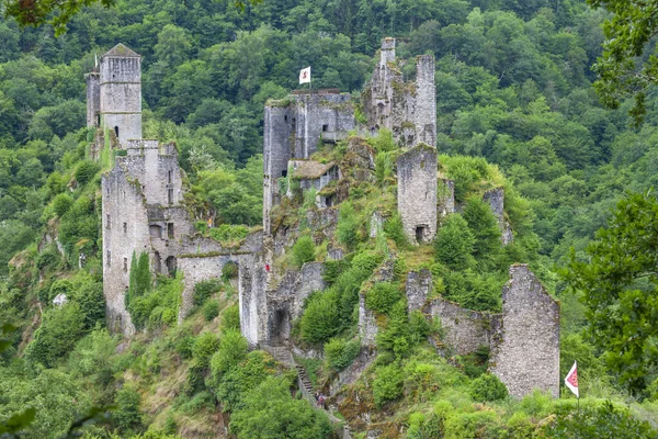 Les Tours de Merle, medeltida fästning, Correze, Frankrike — Stockfoto