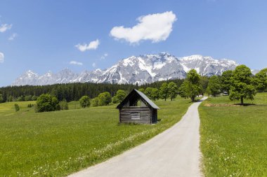 Avusturya, Ramsau yakınlarındaki Dachstein ve manzara