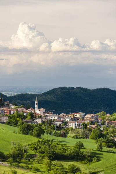 Landschaft Mit Dorf Vernasca Italien — Stockfoto