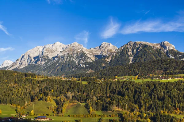 Осенний Вид Массив Дахштайн Австрии — стоковое фото