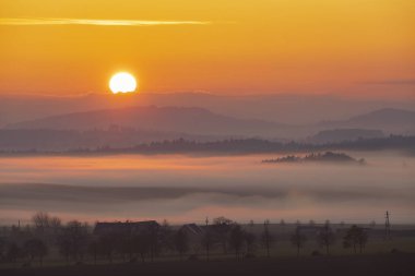 Sumava zirvesi Pisek yakınlarında, Güney Bohemya, Çek Cumhuriyeti