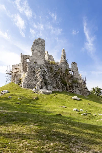 Ruinas Del Castillo Hrusov Distrito Zlate Moravce Región Nitra Eslovaquia — Foto de Stock