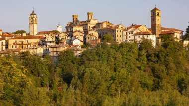 Molare kasabası Piedmont, İtalya