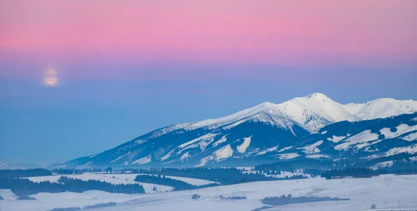 冬時間の西タトラ ロハース スロバキア — ストック写真