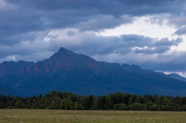 Krivan ile gün batımı, Hight Tatras, Slovakya