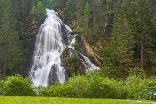 Schleierwasserfall Nära Kails Grosglockner High Tauern Österrike — Stockfoto