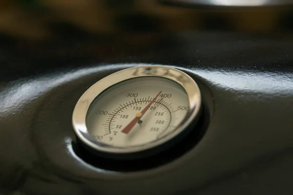 Termometr Grillu Ogrodowym — Zdjęcie stockowe