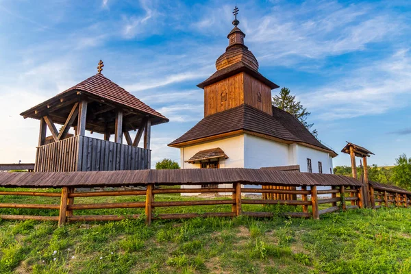Деревянная Церковь Кальна Разтока Словакия — стоковое фото