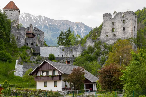 Κάστρο Καταστρέφει Kamen Radovljica Σλοβενία — Φωτογραφία Αρχείου