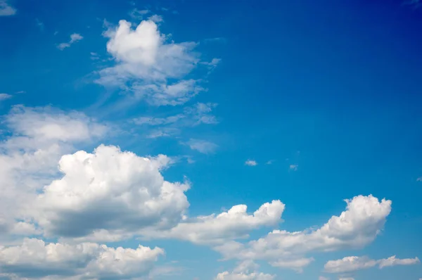 Bonito cielo con nubes —  Fotos de Stock